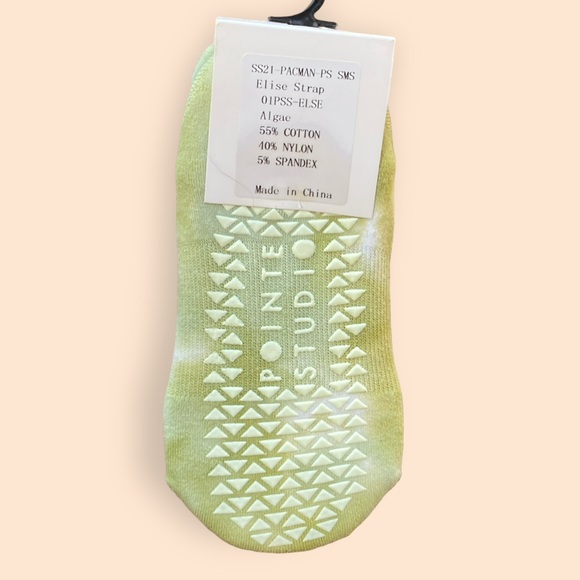 Nike Top & Pointe Studio Yoga Sox NWT Light Mint Size S Excellent Condition! - Picture 2 of 9